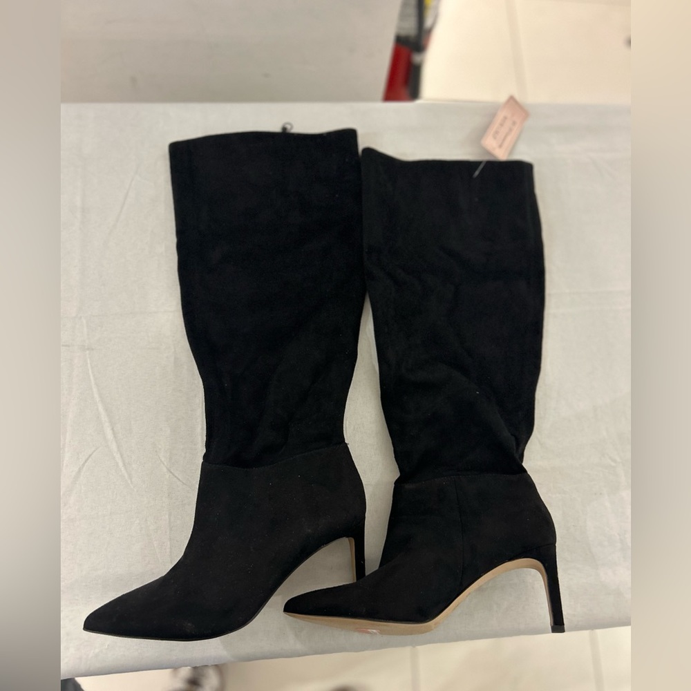 BCBGeneration Black Knee-High Pointed-Toe Stiletto Boots - Picture 3 of 8